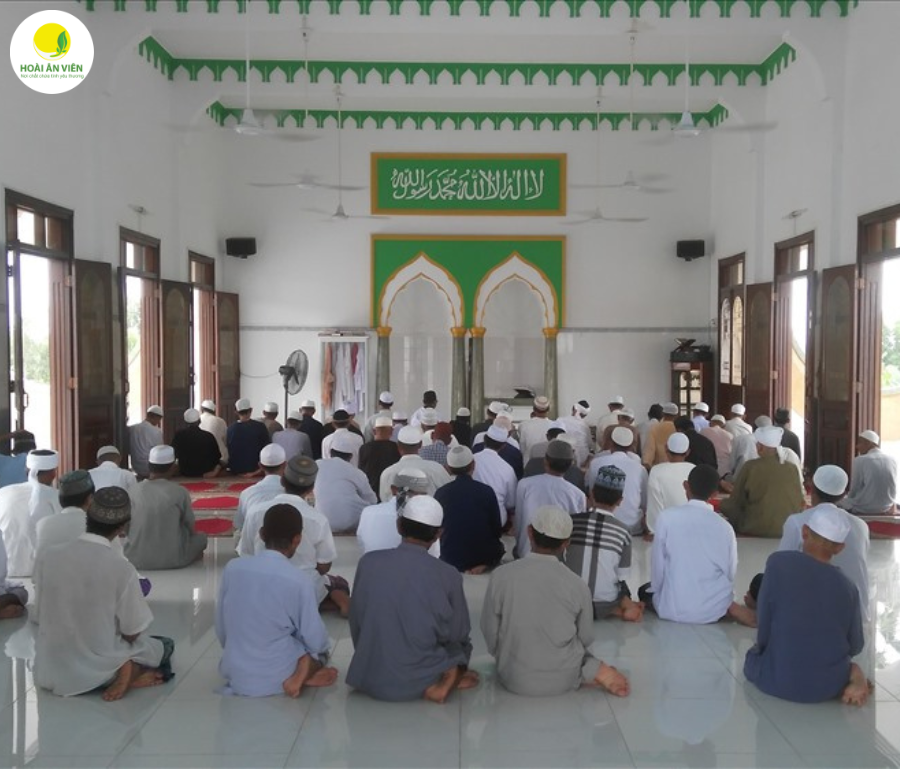Tháng Ramadan là gì mà được xem là thời gian thiêng liêng nhất của người Hồi giáo?