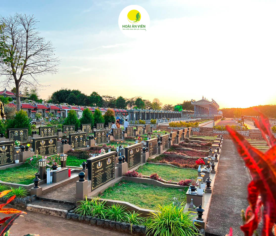 Việc xây mộ vào tháng nào luôn là mối quan tâm của nhiều gia đình, bởi mộ phần không chỉ là nơi an nghỉ của người đã khuất mà còn ảnh hưởng đến vận khí, phúc đức của con cháu