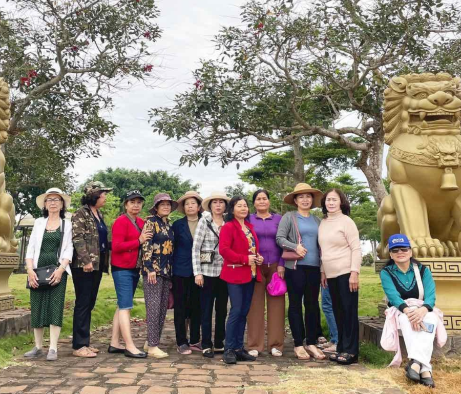 Tết Thanh Minh không chỉ mang ý nghĩa tâm linh mà còn giúp củng cố sự đoàn kết trong gia đình