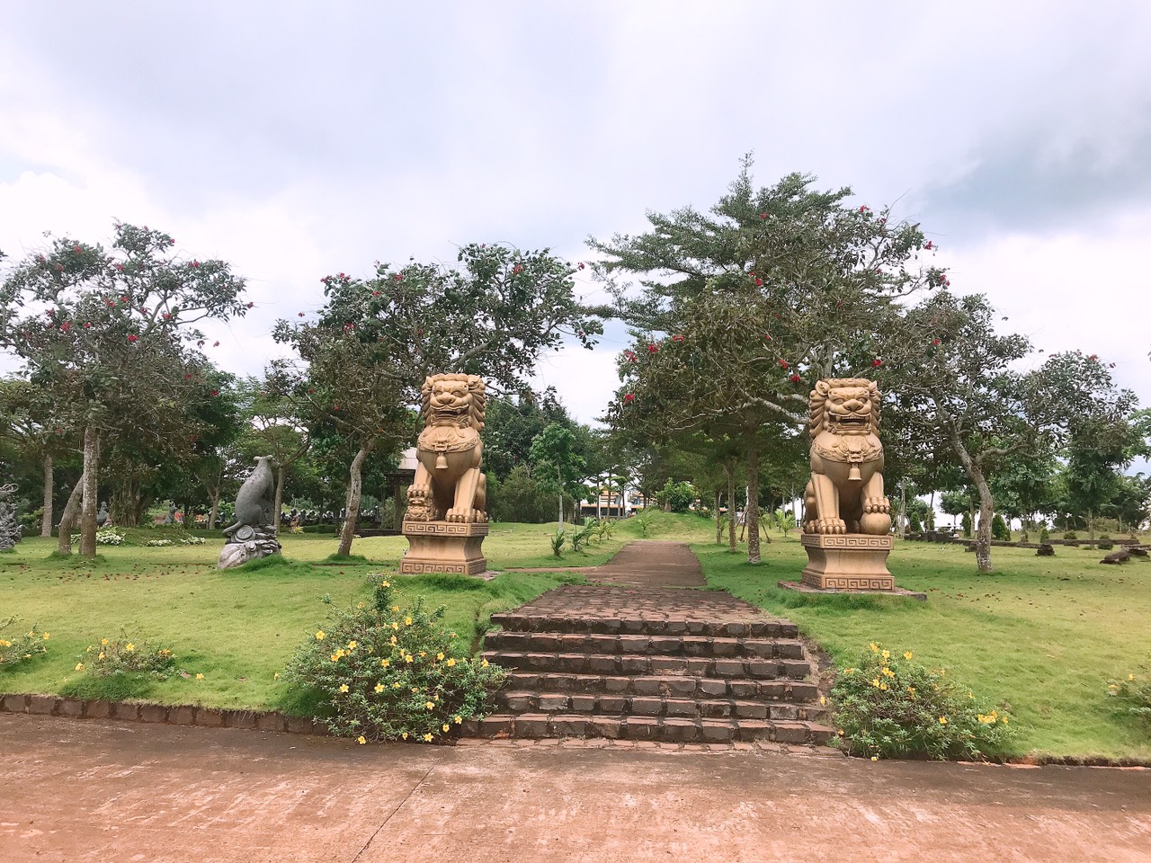 Hoài Ân Viên -  nơi tĩnh lặng để tâm hồn an nhiên thư thái