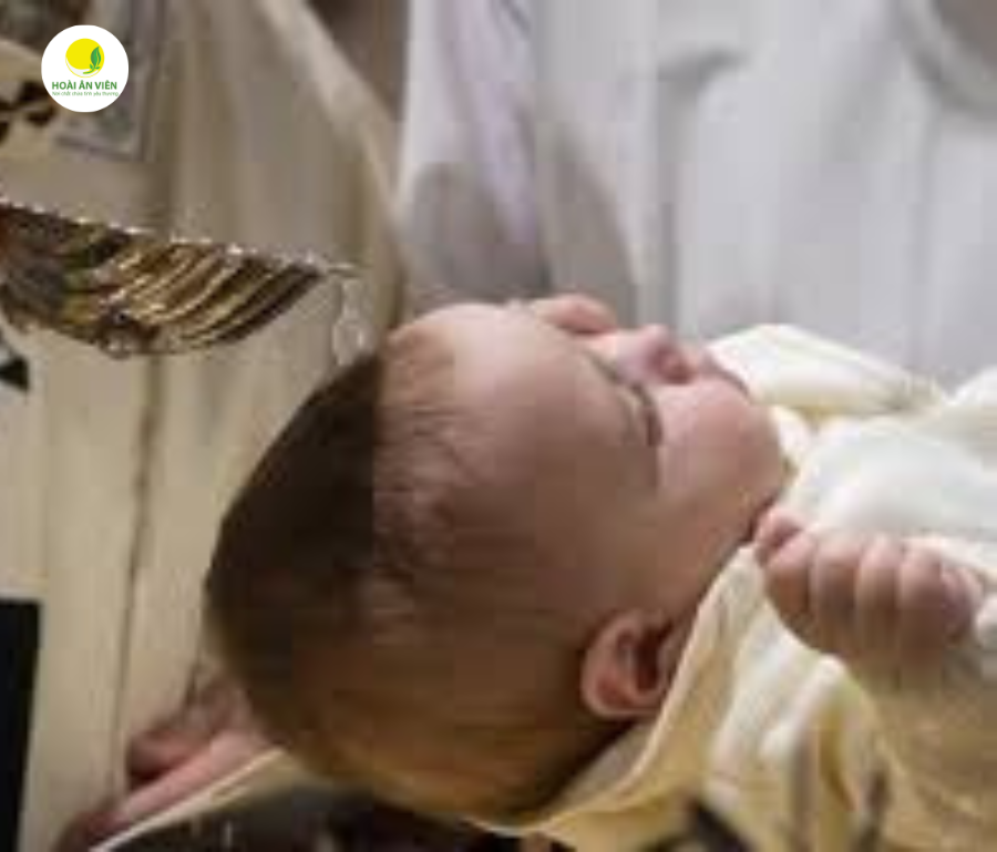 Rửa tội Công giáo cho trẻ sớm không chỉ là truyền thống mà còn là sự bảo vệ, che chở thiêng liêng